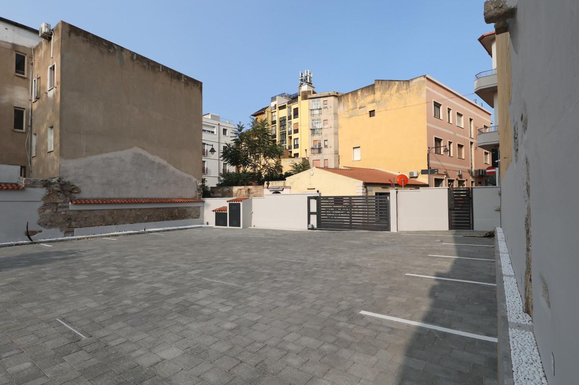 Apartment Luxurious And Posh In Historical Centre Olbia